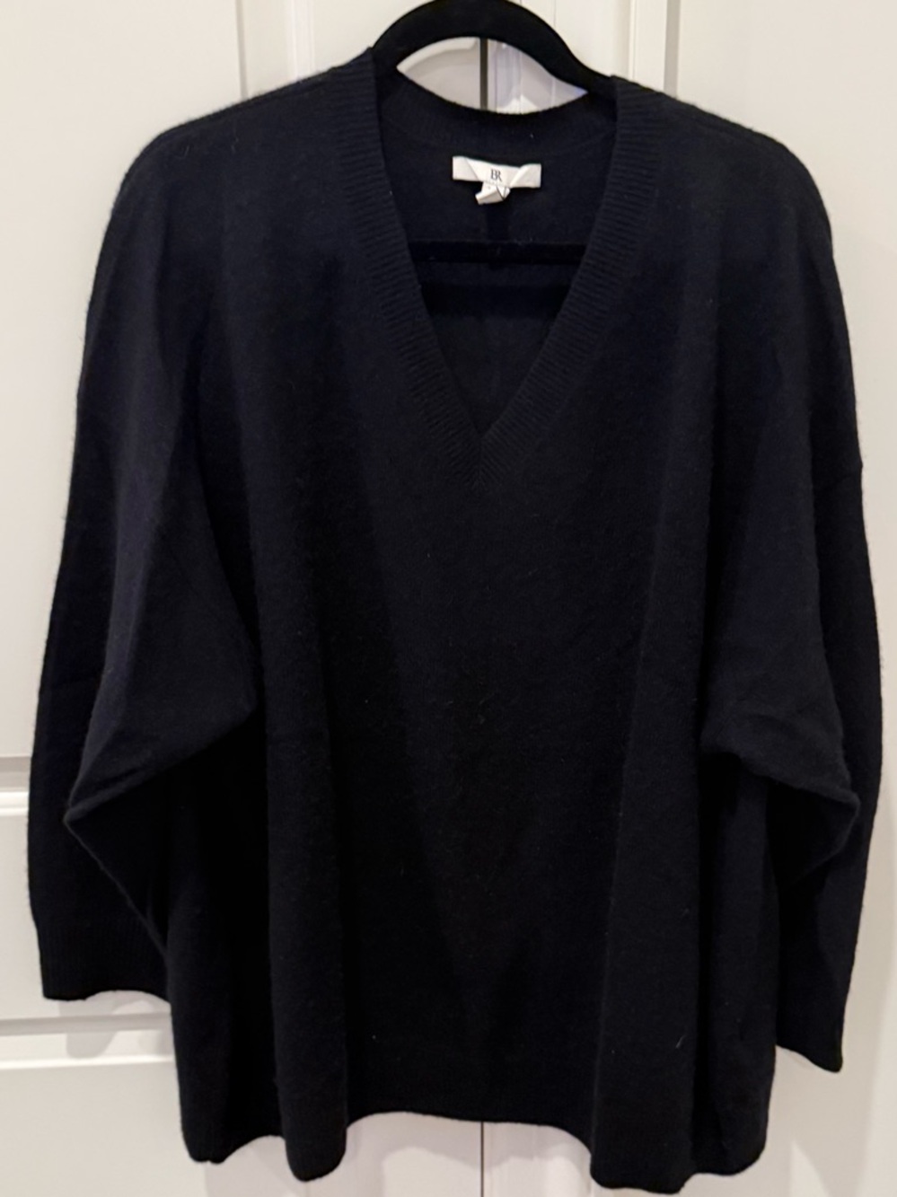 Banana Republic Oversized Lightweight Cashmere V-Neck Sweater XL Black